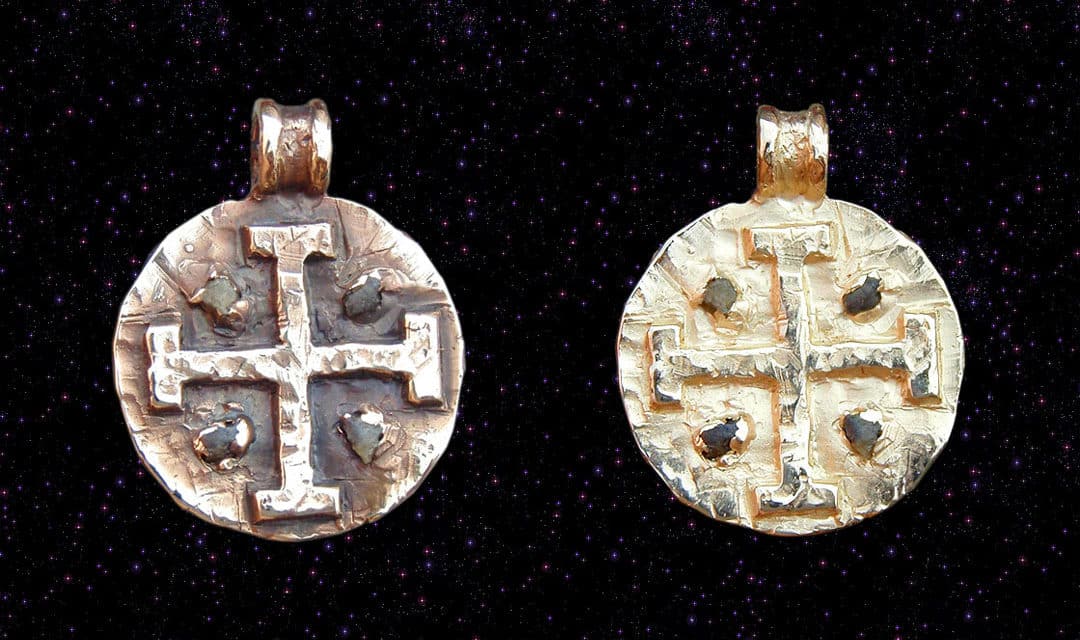 Kosmiczny krzyż dla kurii