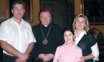 Kosmiczny krzyż dla kurii